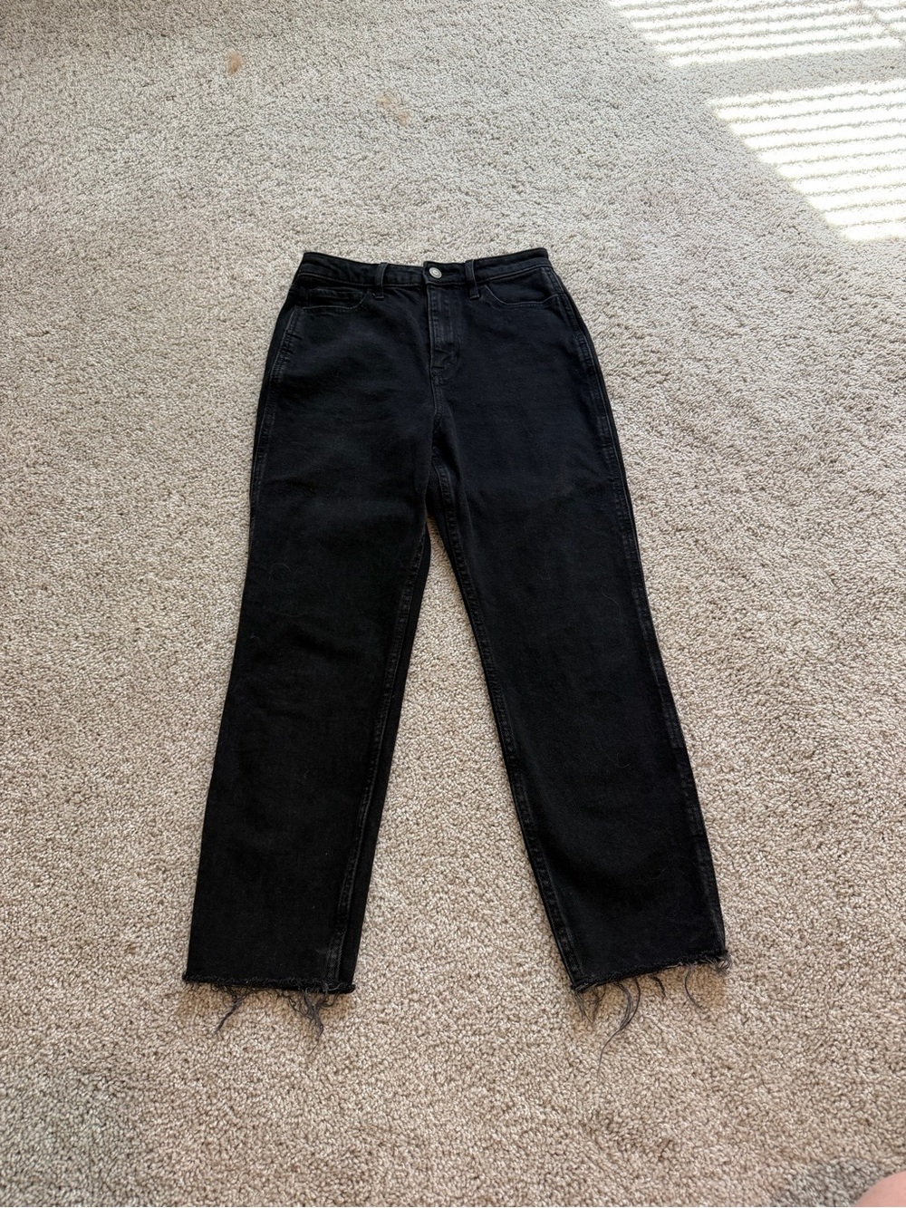 Hollister Black Straight Leg Jeans with Raw Hem - Women